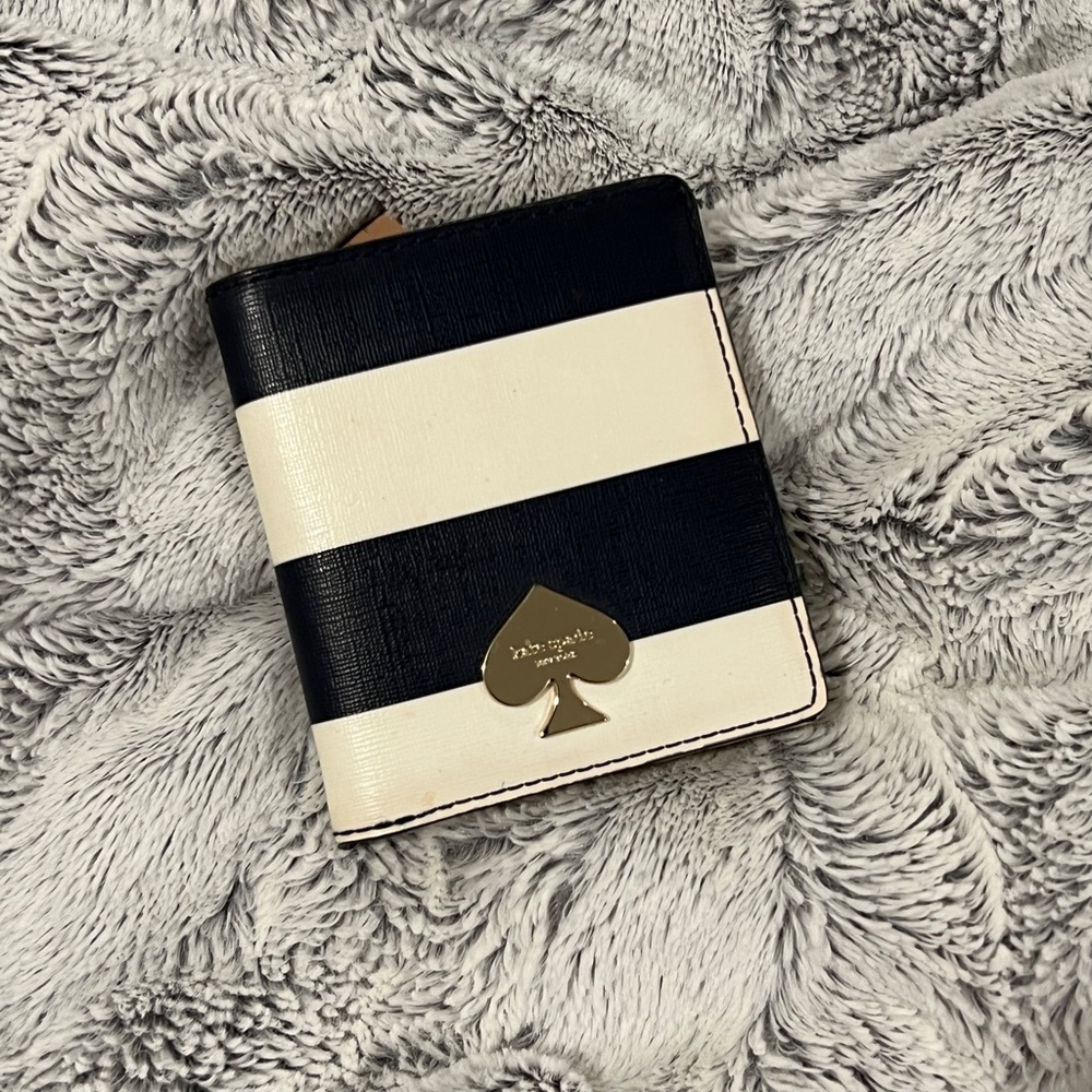 Vintage Kate Spade Leather Bi-fold Wallet